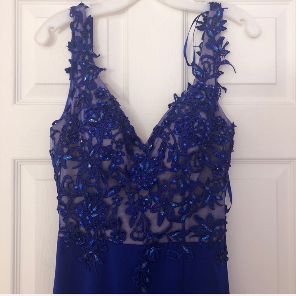 Navy blue prom dress